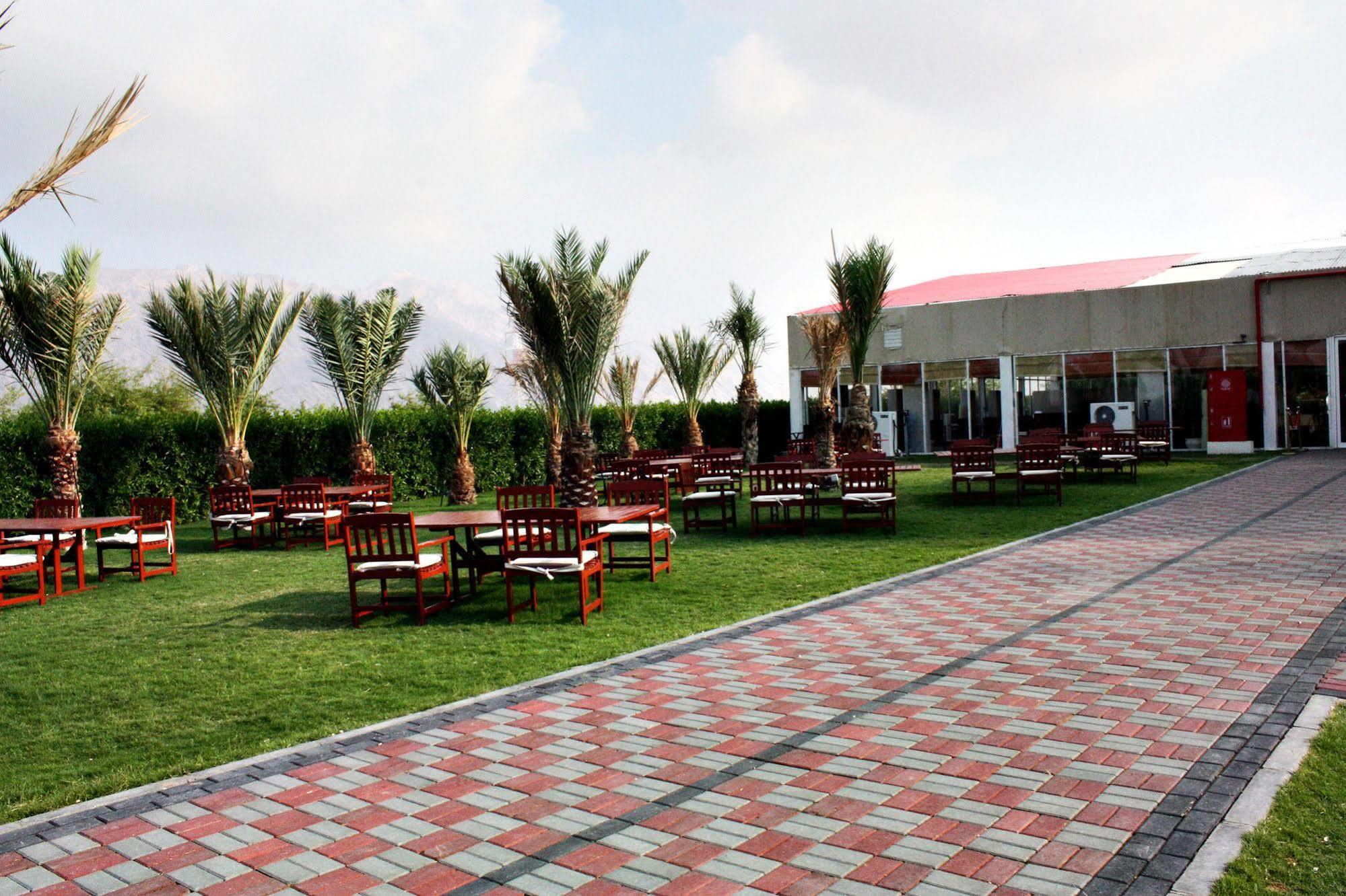 One To One Hotel & Resort Ain Al Faida Al Ain Bagian luar foto