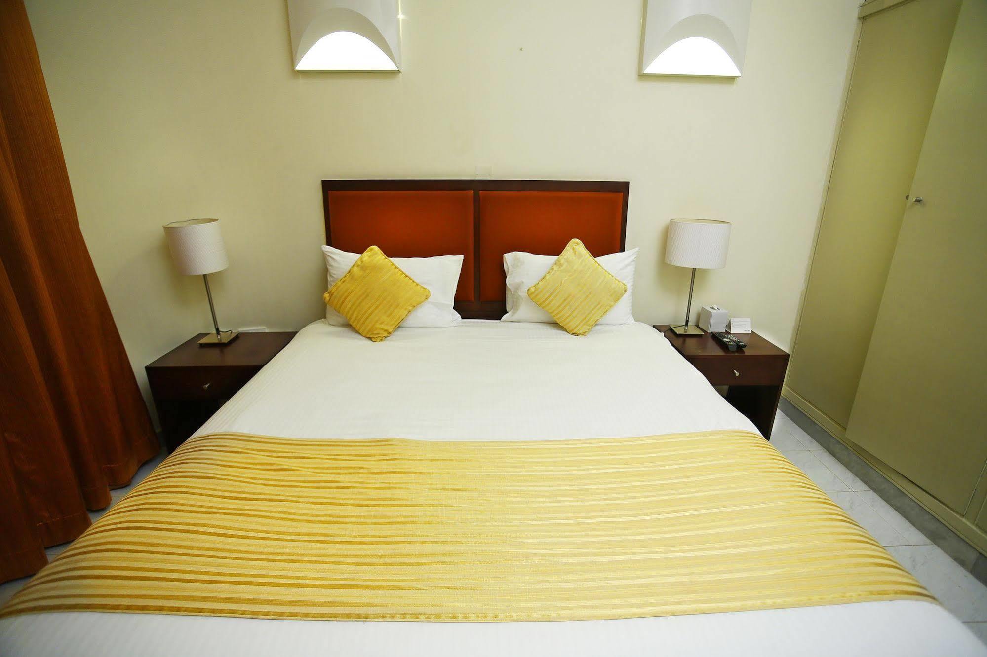 One To One Hotel & Resort Ain Al Faida Al Ain Bagian luar foto
