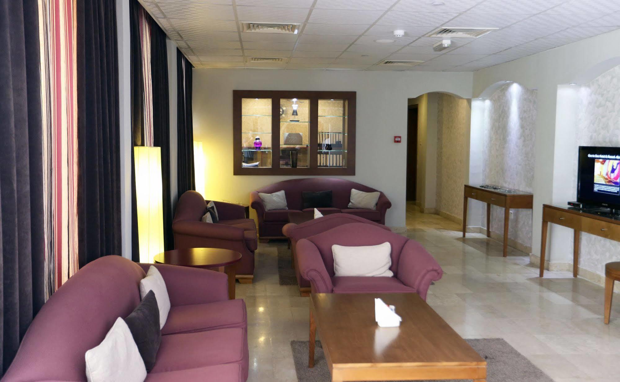 One To One Hotel & Resort Ain Al Faida Al Ain Bagian luar foto
